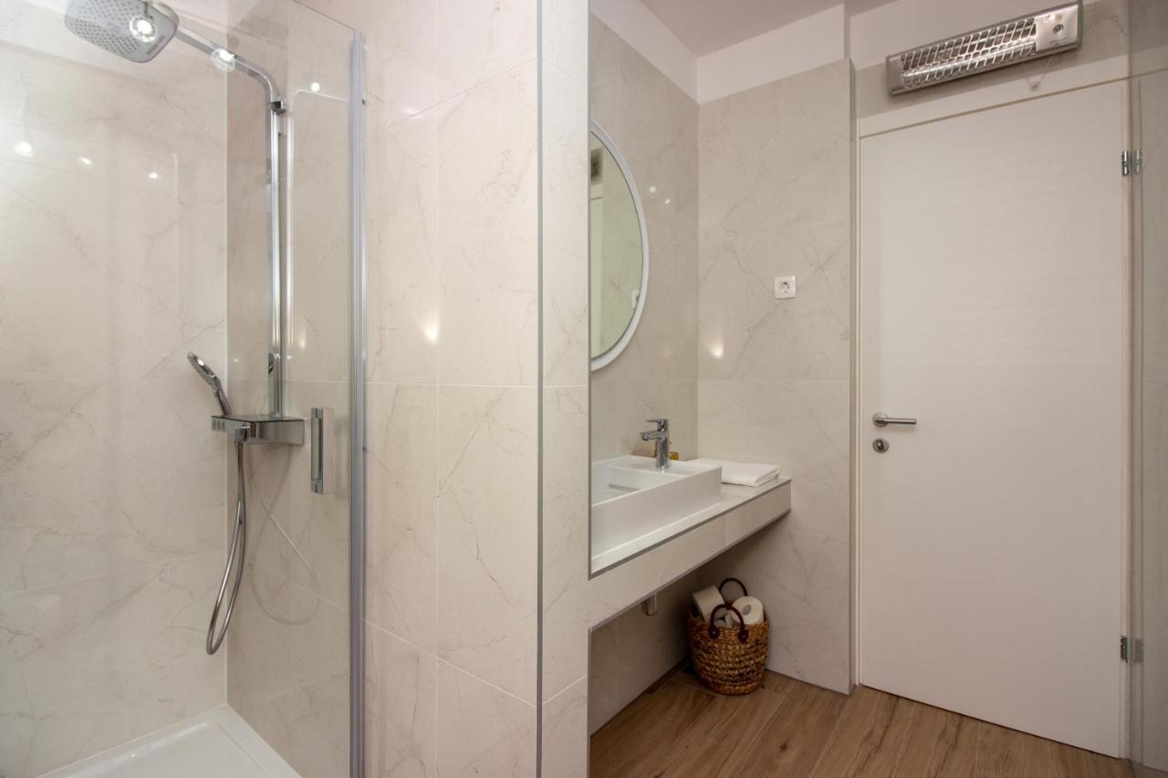 Bura2 , With Private Parking In The Garage Apartament Split