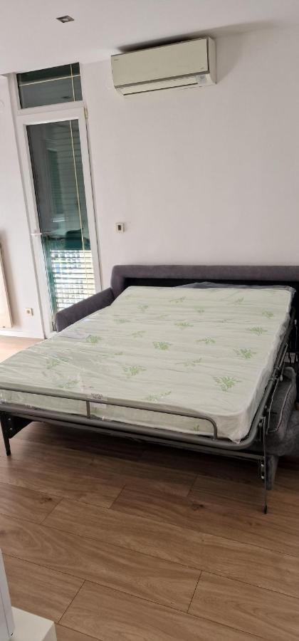 Apartament Bura2 , With Private Parking In The Garage Split